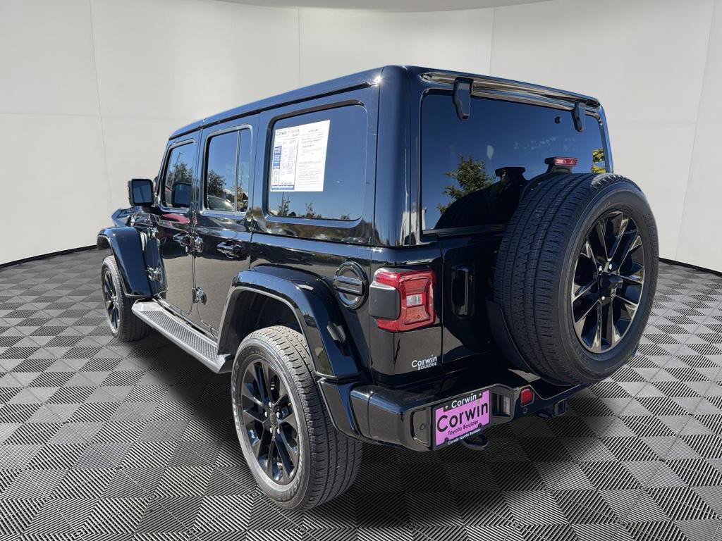 Used 2021 Jeep Wrangler Unlimited Sahara AWD/4WD image 5