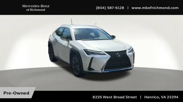 Used 2019 Lexus UX 200 w/ Accessory Package FWD image 4