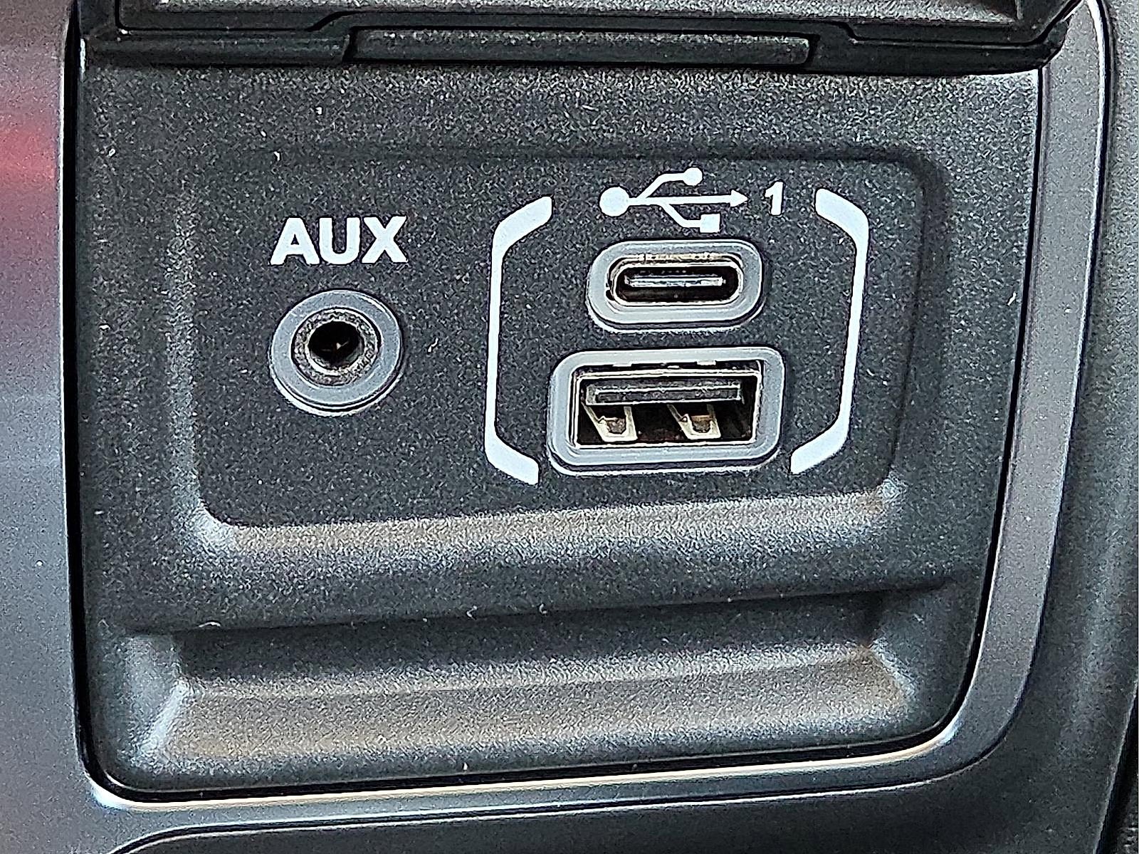 New 2025 Jeep Gladiator Mojave w/ Steel Bumper Group image 17