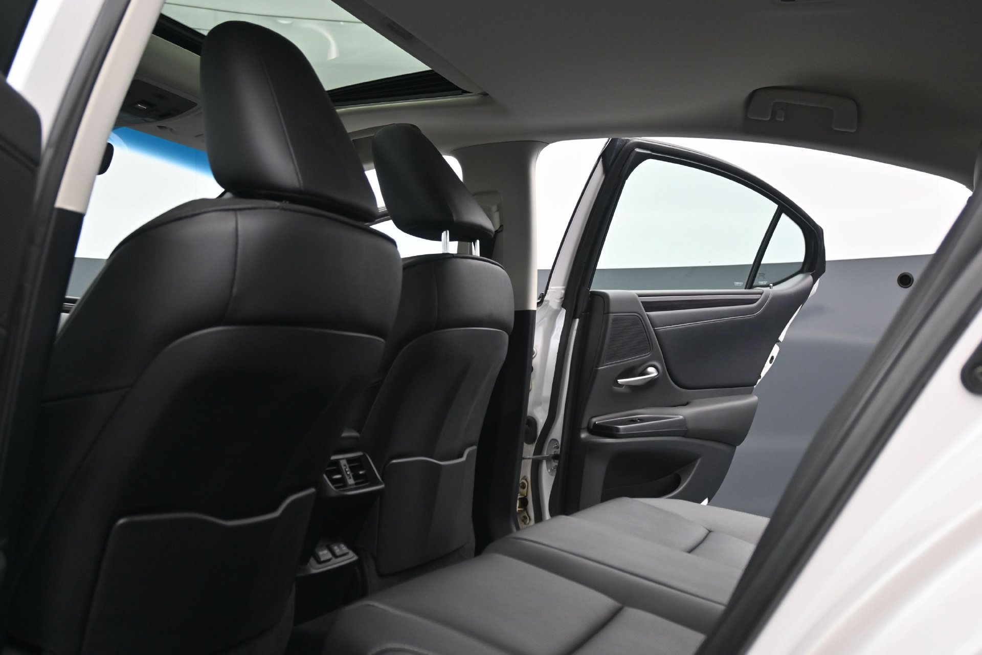 Used 2021 Lexus ES 250 AWD/4WD image 15