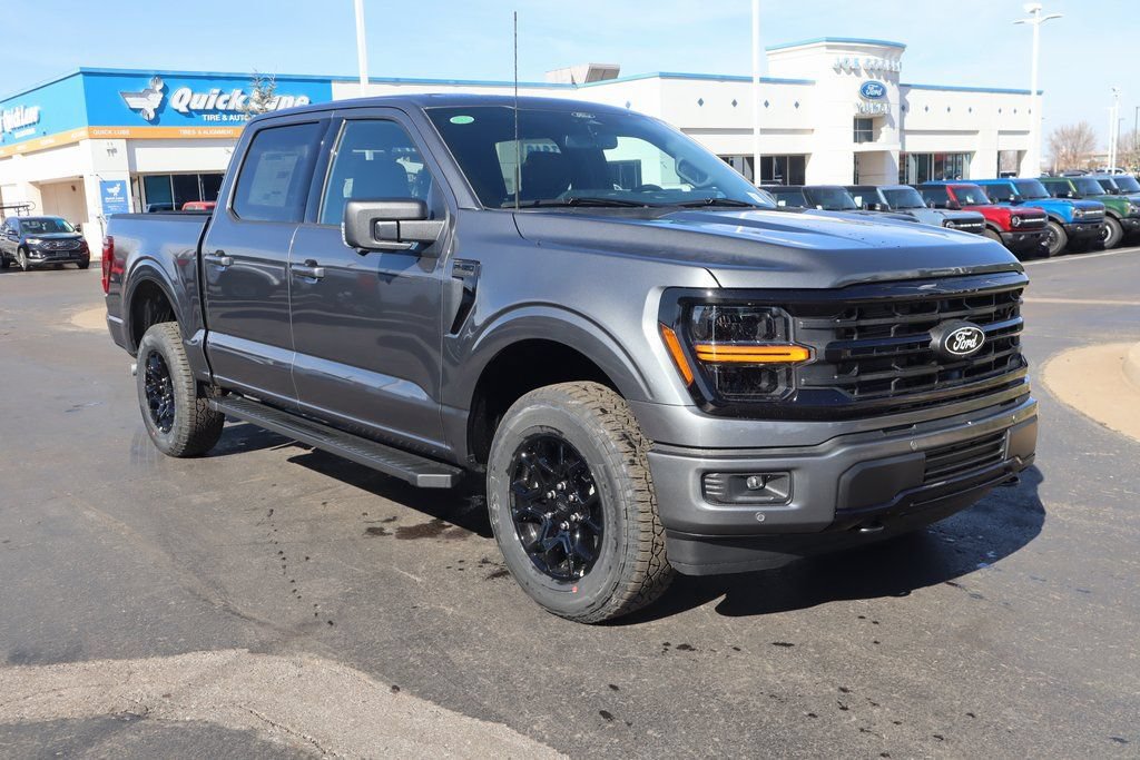 New 2026 Ford F150 XLT w/ Equipment Group 302A MID