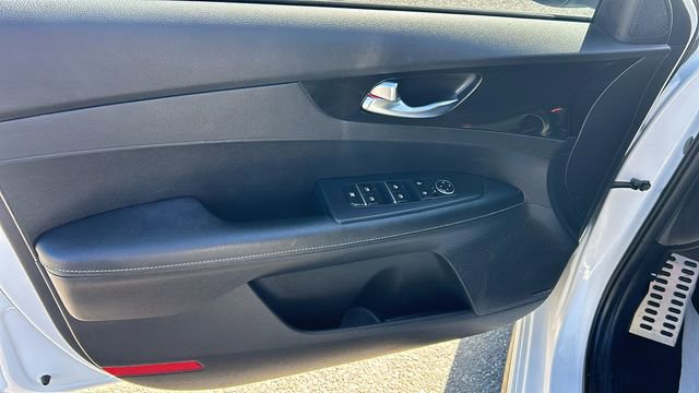 Used 2021 Kia Forte GT-Line image 16