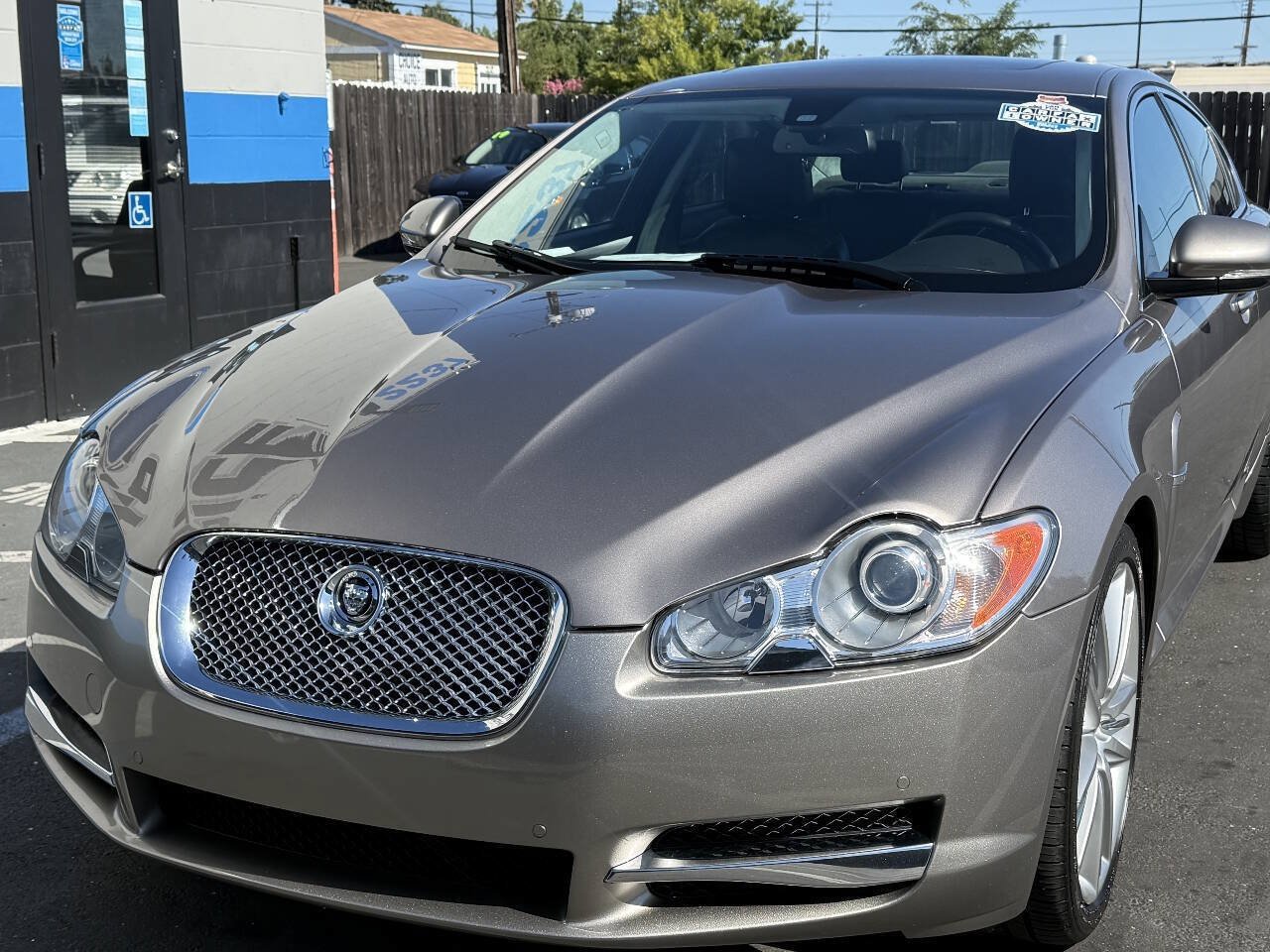 Used 2010 Jaguar XF Supercharged RWD image 17
