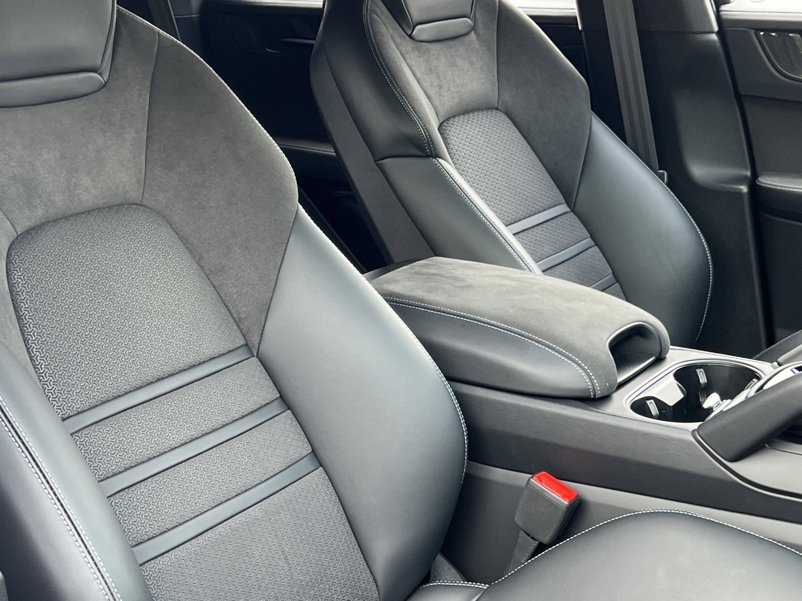 Certified 2025 Porsche Cayenne GTS image 16