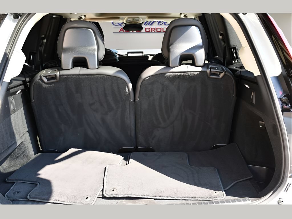 Used 2025 Volvo XC90 B6 Ultra AWD/4WD image 25
