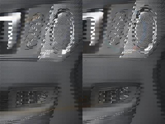 Used 2025 Buick Enclave Avenir w/ Trailering Package, 5000 lbs. image 21