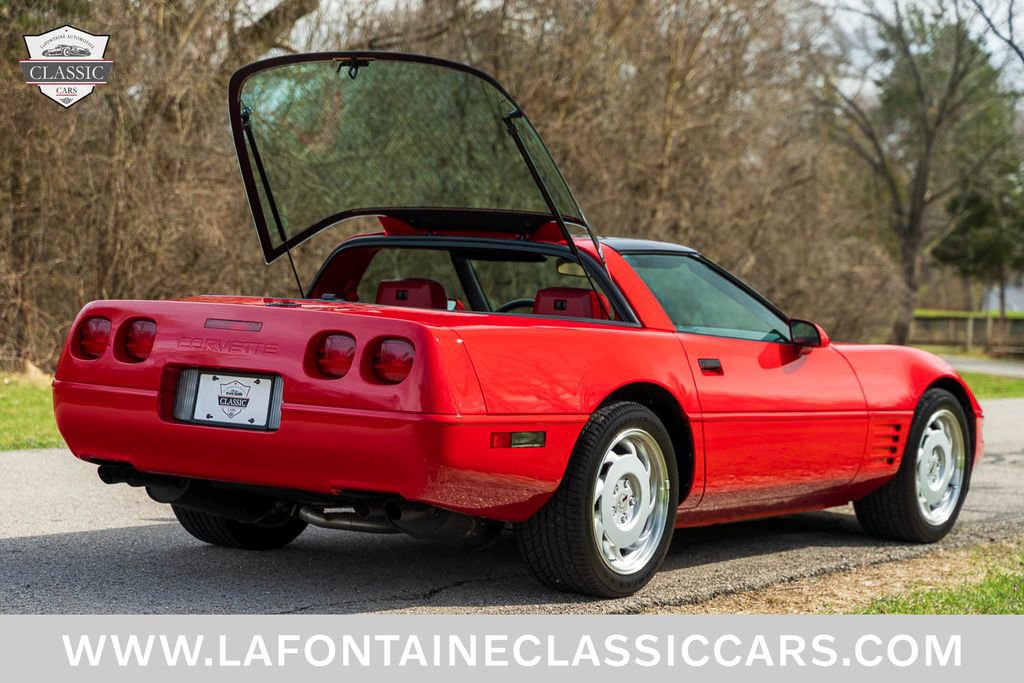 Used 1991 Chevrolet Corvette Coupe image 50