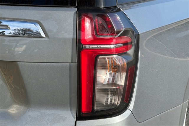 Used 2024 Chevrolet Suburban LT image 48