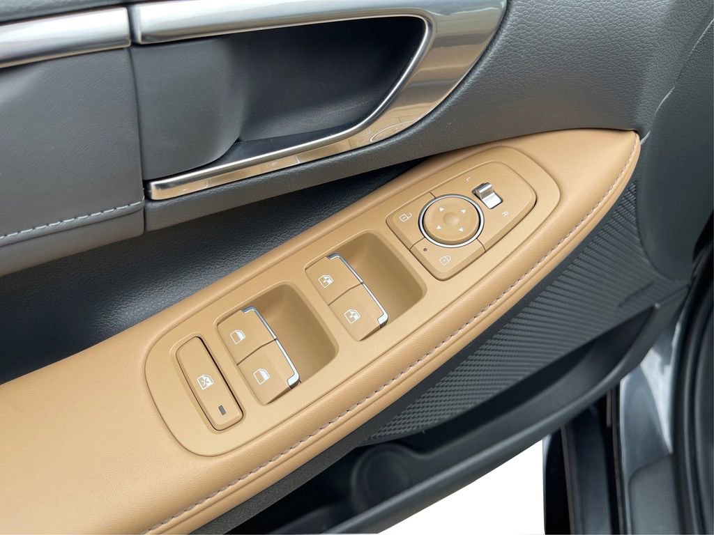 Used 2023 Hyundai Sonata Limited image 21