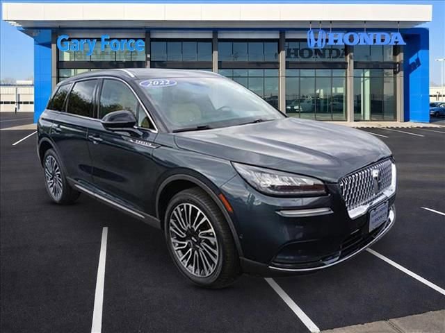 Used 2022 Lincoln Corsair Reserve w/ Equipment Group 201A image 1