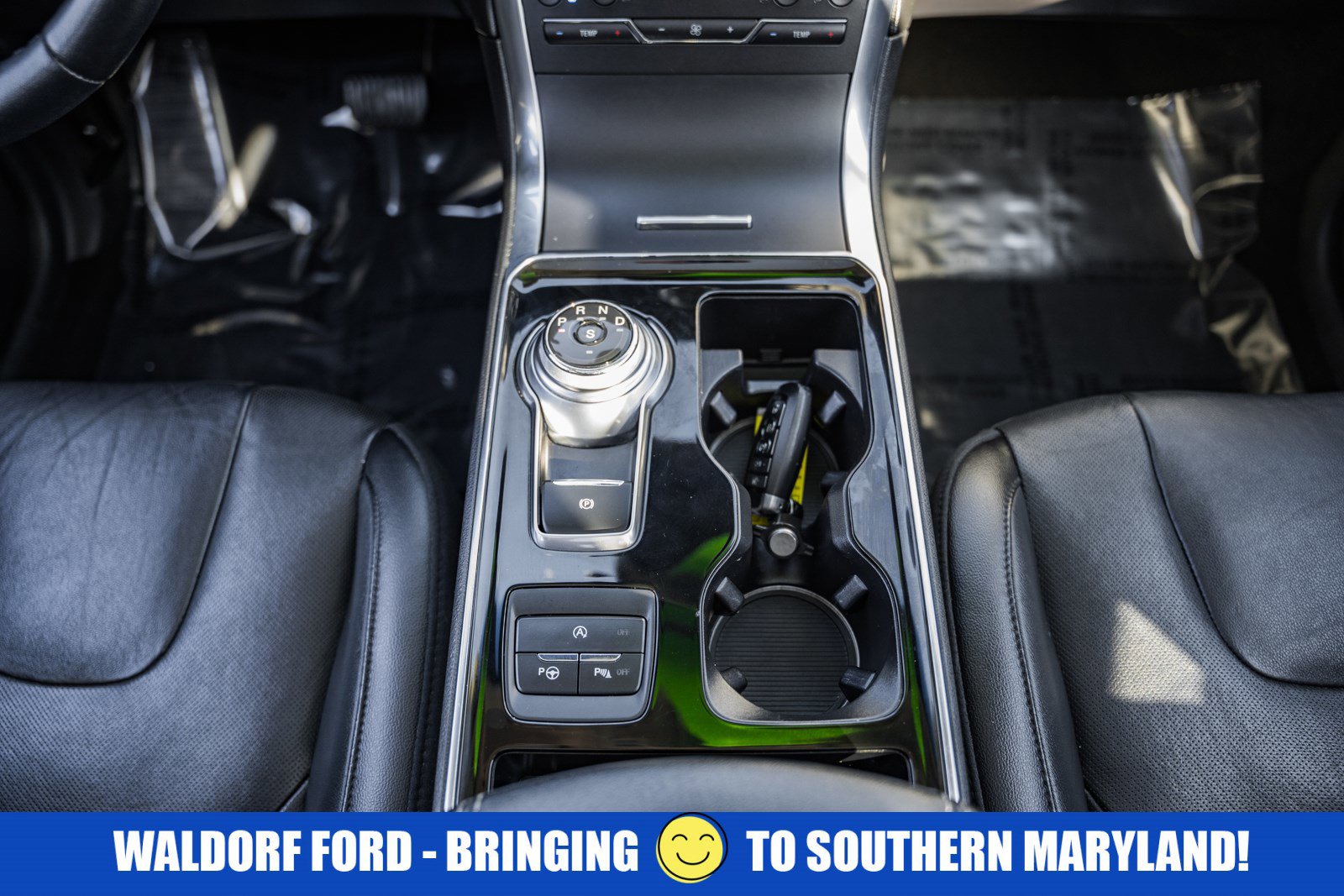 Certified 2020 Ford Edge Titanium w/ Equipment Group 301A image 28