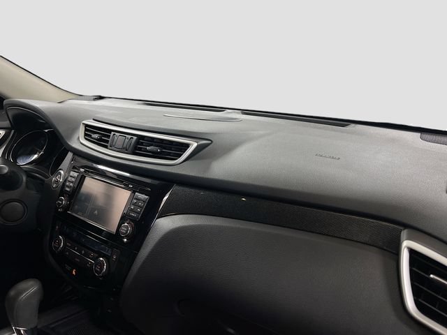 Used 2015 Nissan Rogue SL w/ SL Premium Package FWD image 31