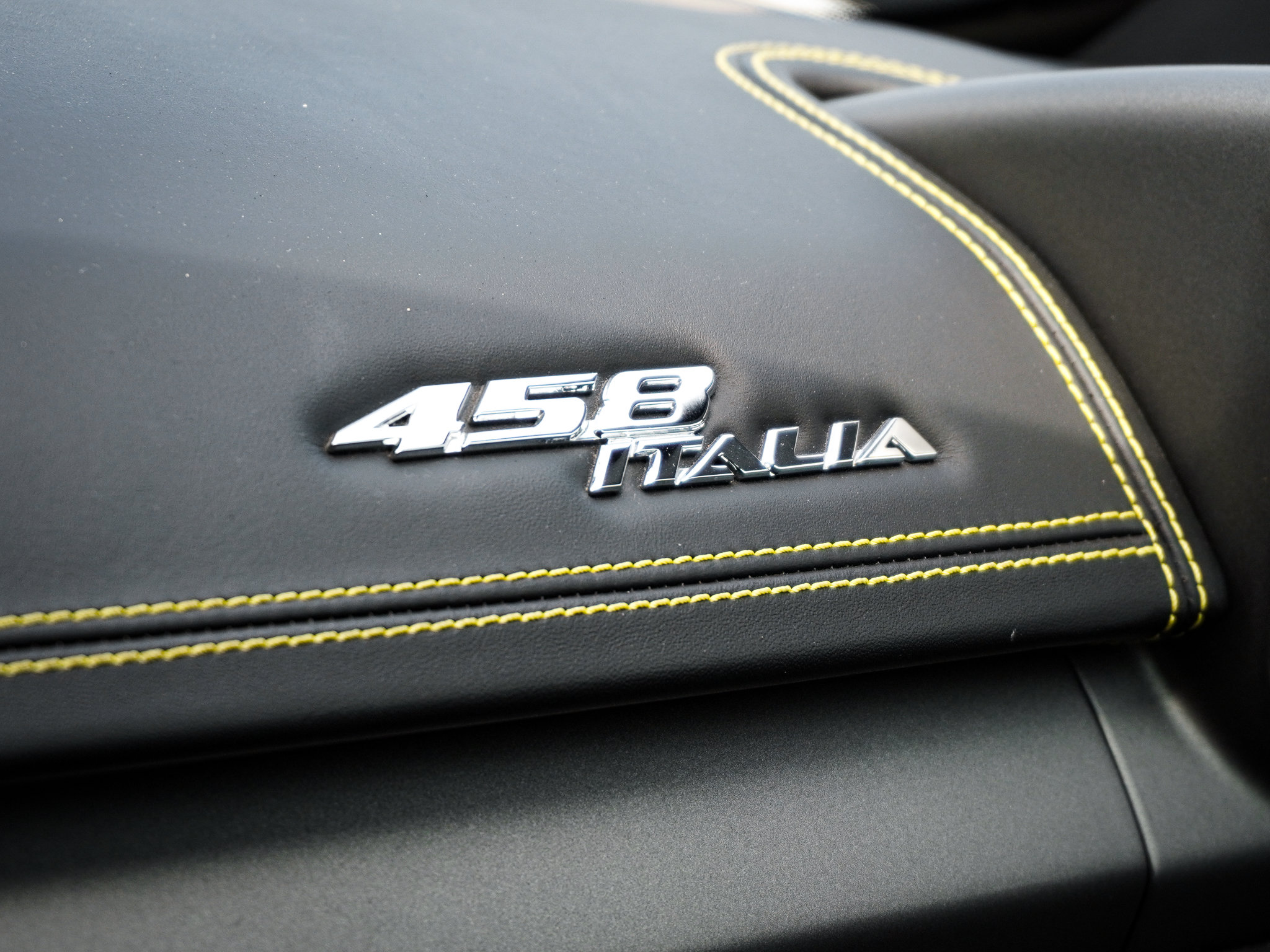 Used 2014 Ferrari 458 Italia Coupe RWD image 30
