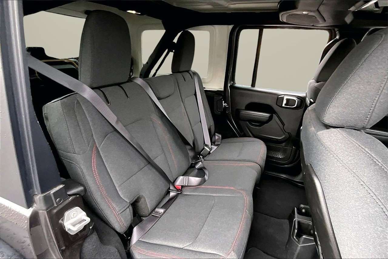 Certified 2025 Jeep Wrangler Unlimited Rubicon image 22