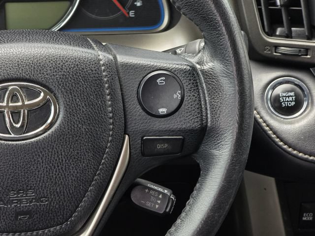 Used 2014 Toyota RAV4 Limited w/ Technology Package AWD/4WD image 23