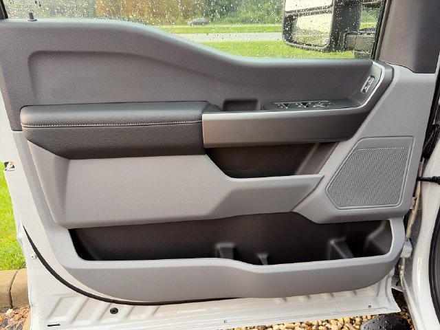 New 2026 Ford F250 XL w/ STX Appearance Package AWD/4WD image 14