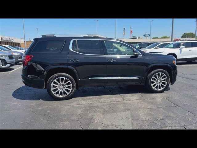 Certified 2023 GMC Acadia Denali w/ Denali Technology Package AWD/4WD image 9
