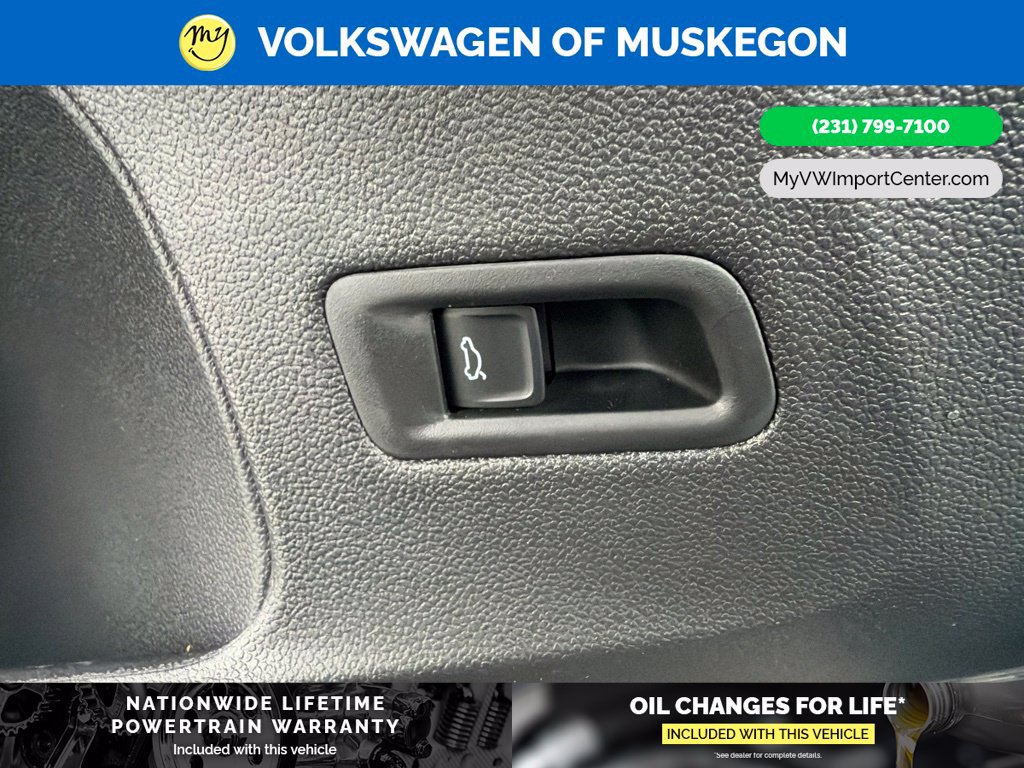 New 2026 Volkswagen Atlas Cross Sport SEL Premium R-Line AWD/4WD image 12