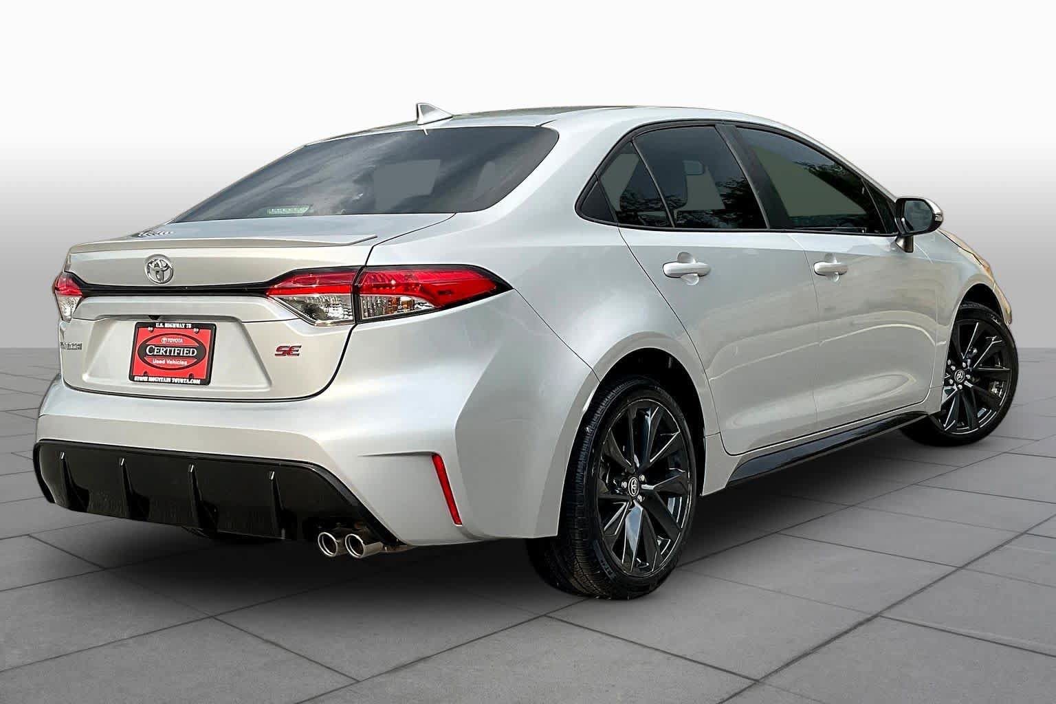 Used 2023 Toyota Corolla SE FWD image 13