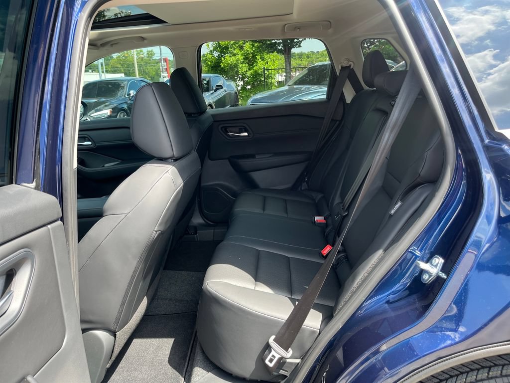 Certified 2026 Nissan Rogue Dark Armor FWD image 27