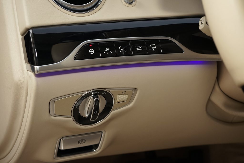 Used 2018 Mercedes-Benz Maybach S 560 4MATIC image 25