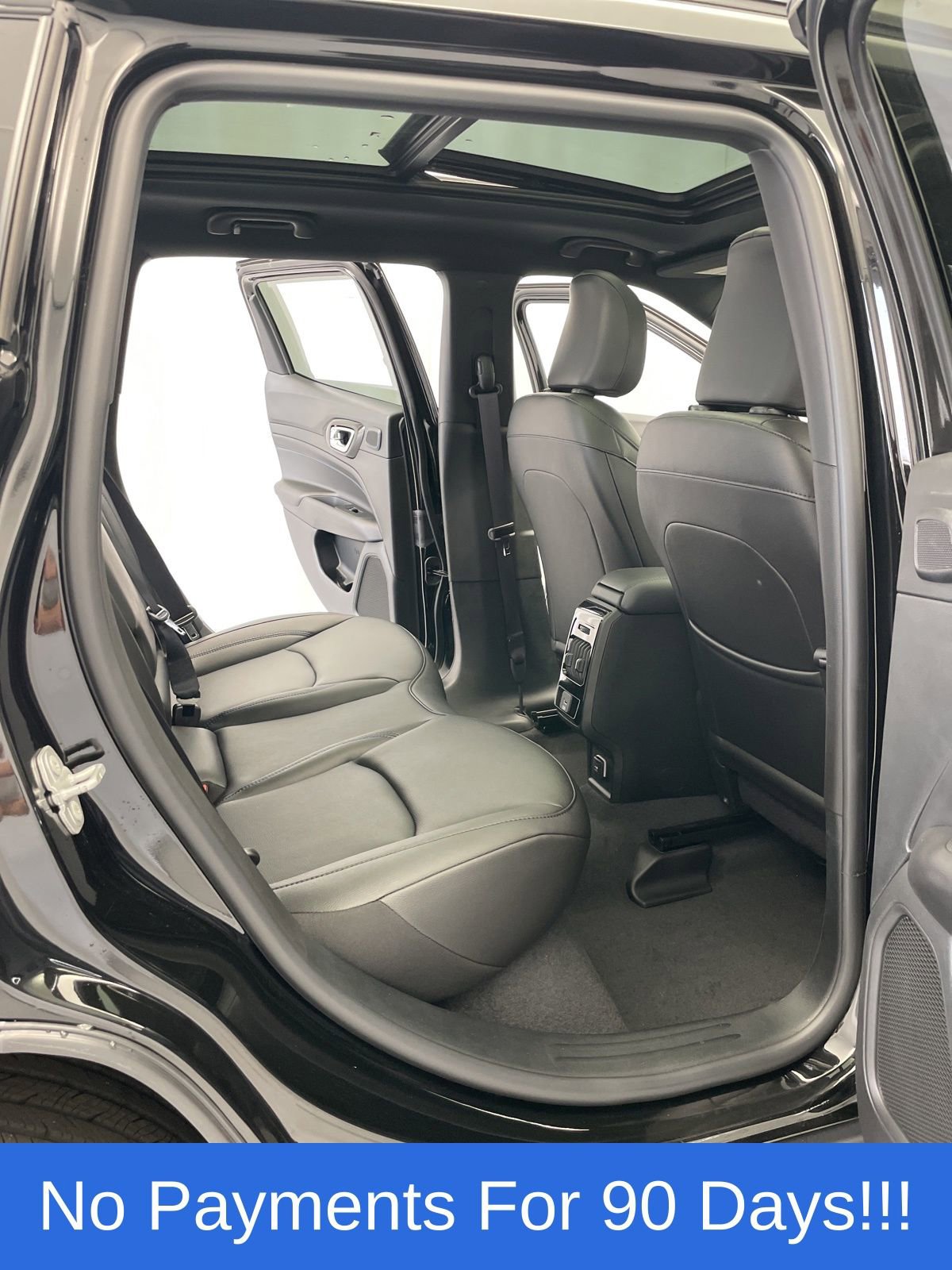 New 2025 Jeep Compass Limited w/ Sun & Sound Group image 27