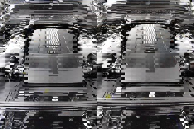 Used 2016 Land Rover Range Rover Sport SE image 25