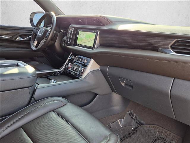 Used 2022 GMC Yukon XL Denali AWD/4WD image 22