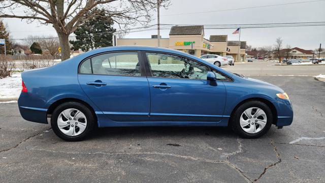 Used 2010 Honda Civic DX-VP image 4