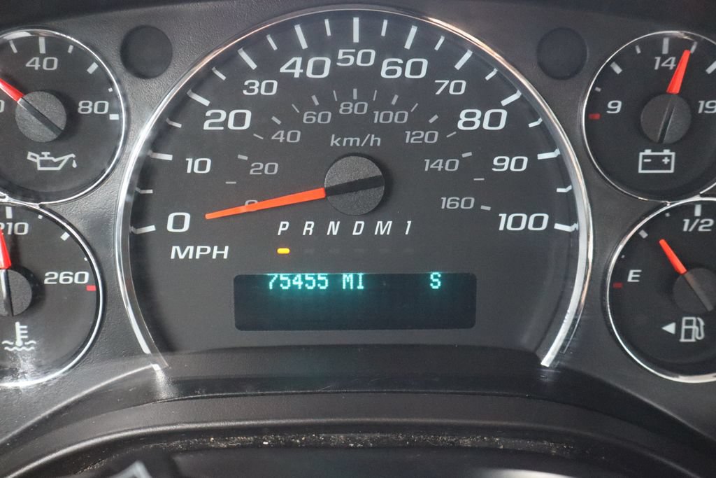 Used 2019 Chevrolet Express 2500 w/ Driver Convenience Package RWD image 26