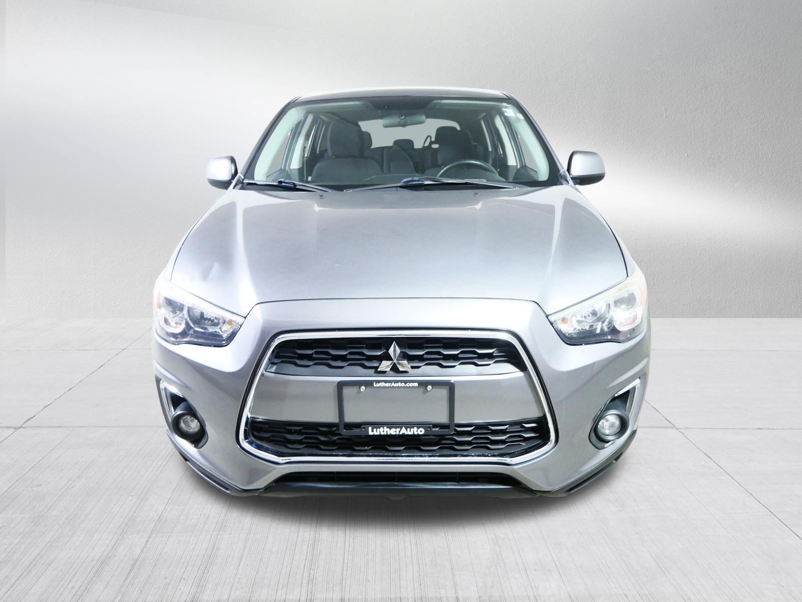 Used 2014 Mitsubishi Outlander Sport SE AWD/4WD image 2