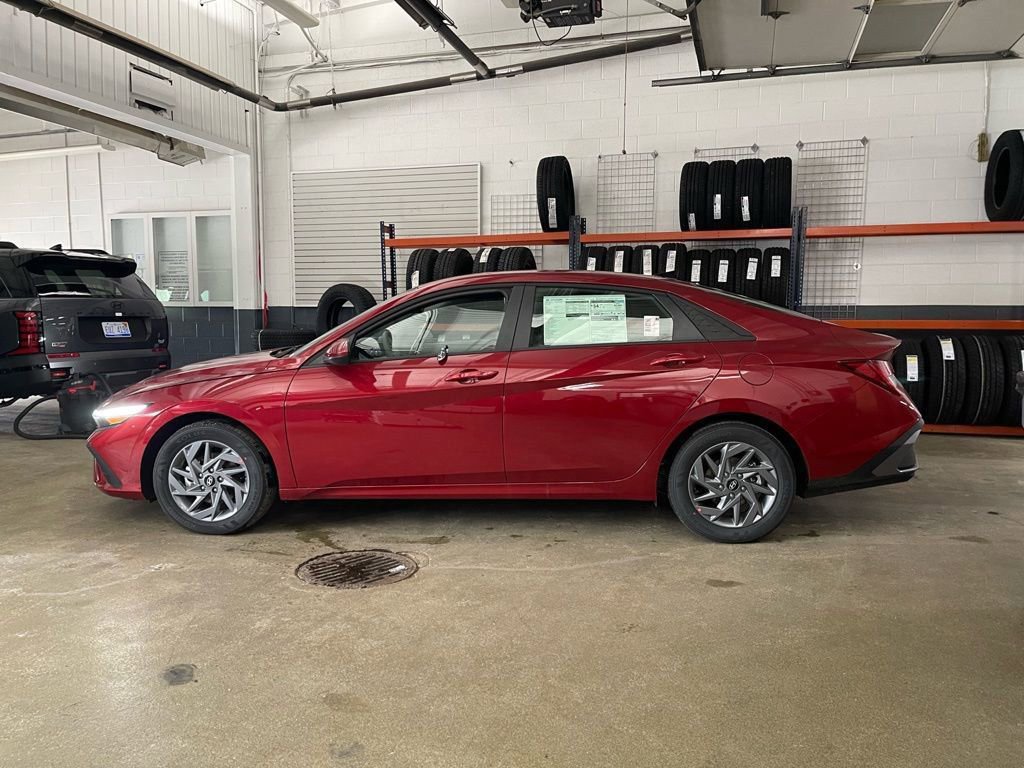 New 2026 Hyundai Elantra Blue video 2