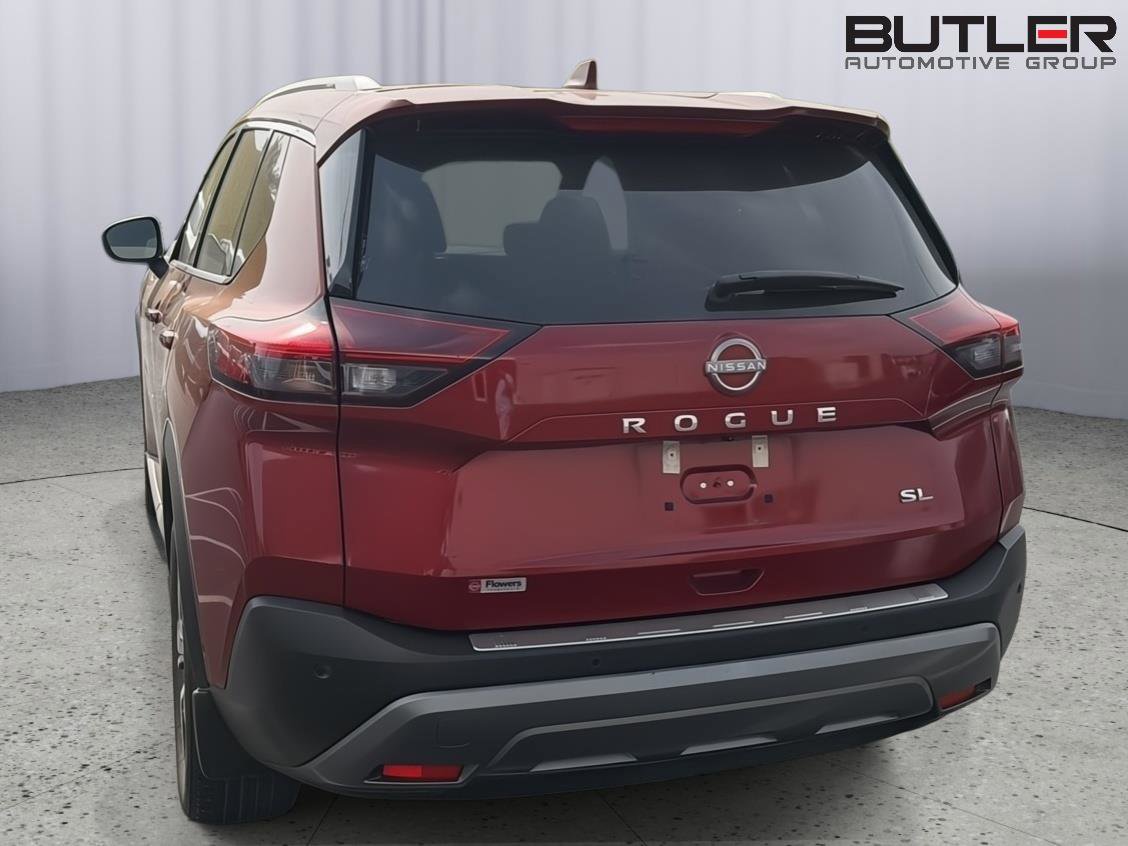 Used 2022 Nissan Rogue SL w/ SL Premium Package image 9
