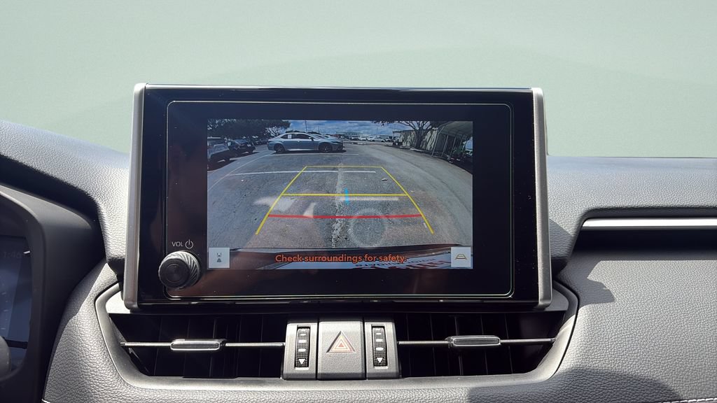 Used 2025 Toyota RAV4 XLE Premium FWD image 18