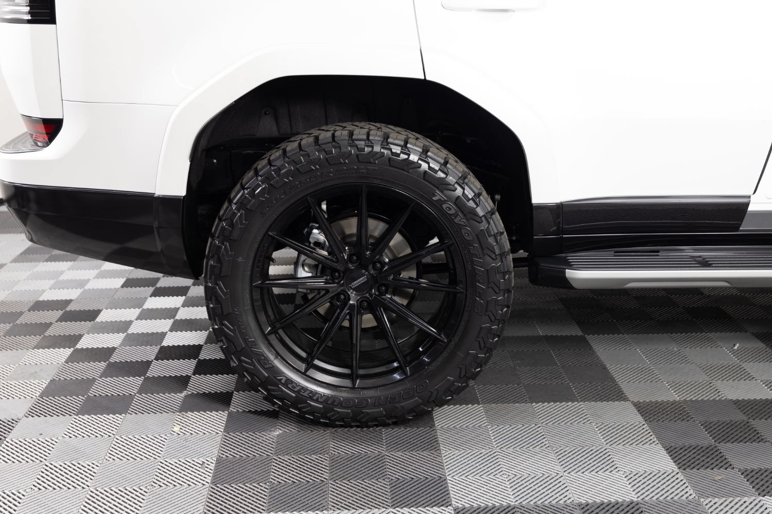 Used 2026 Lexus GX 550 w/ Accessory Package (ZB) AWD/4WD image 45