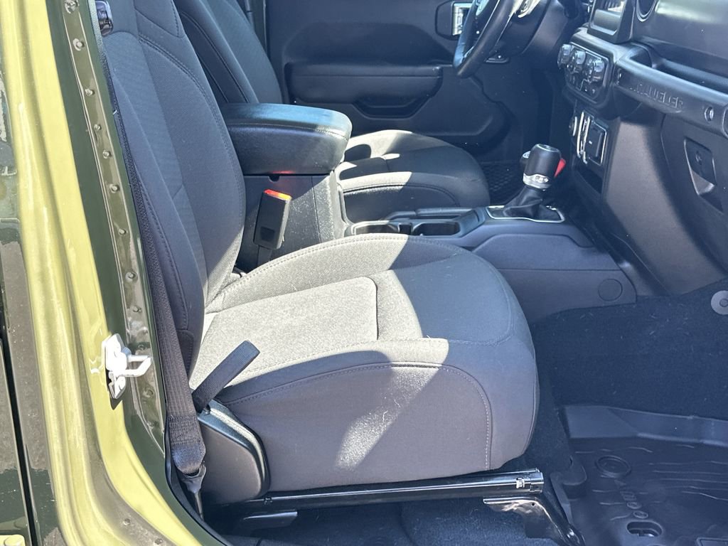 Used 2022 Jeep Wrangler Unlimited Sport AWD/4WD image 14