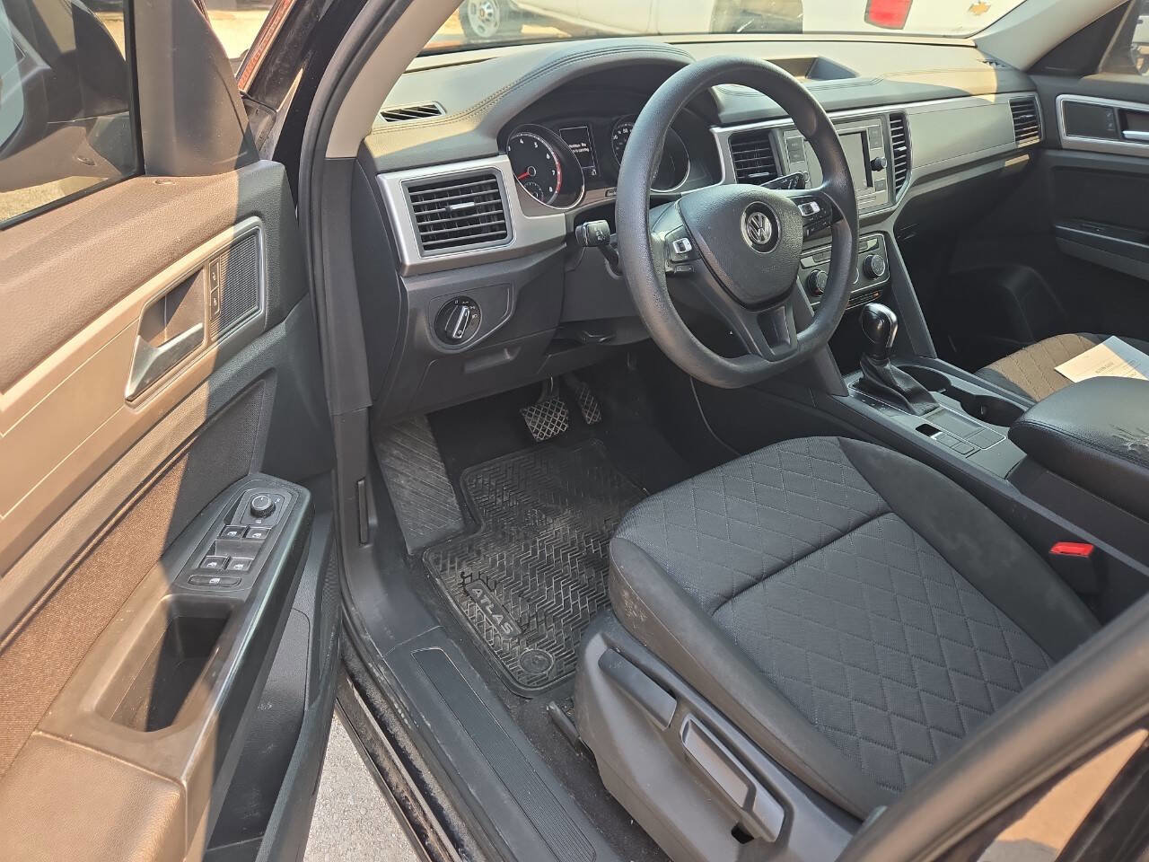 Used 2019 Volkswagen Atlas S FWD image 7