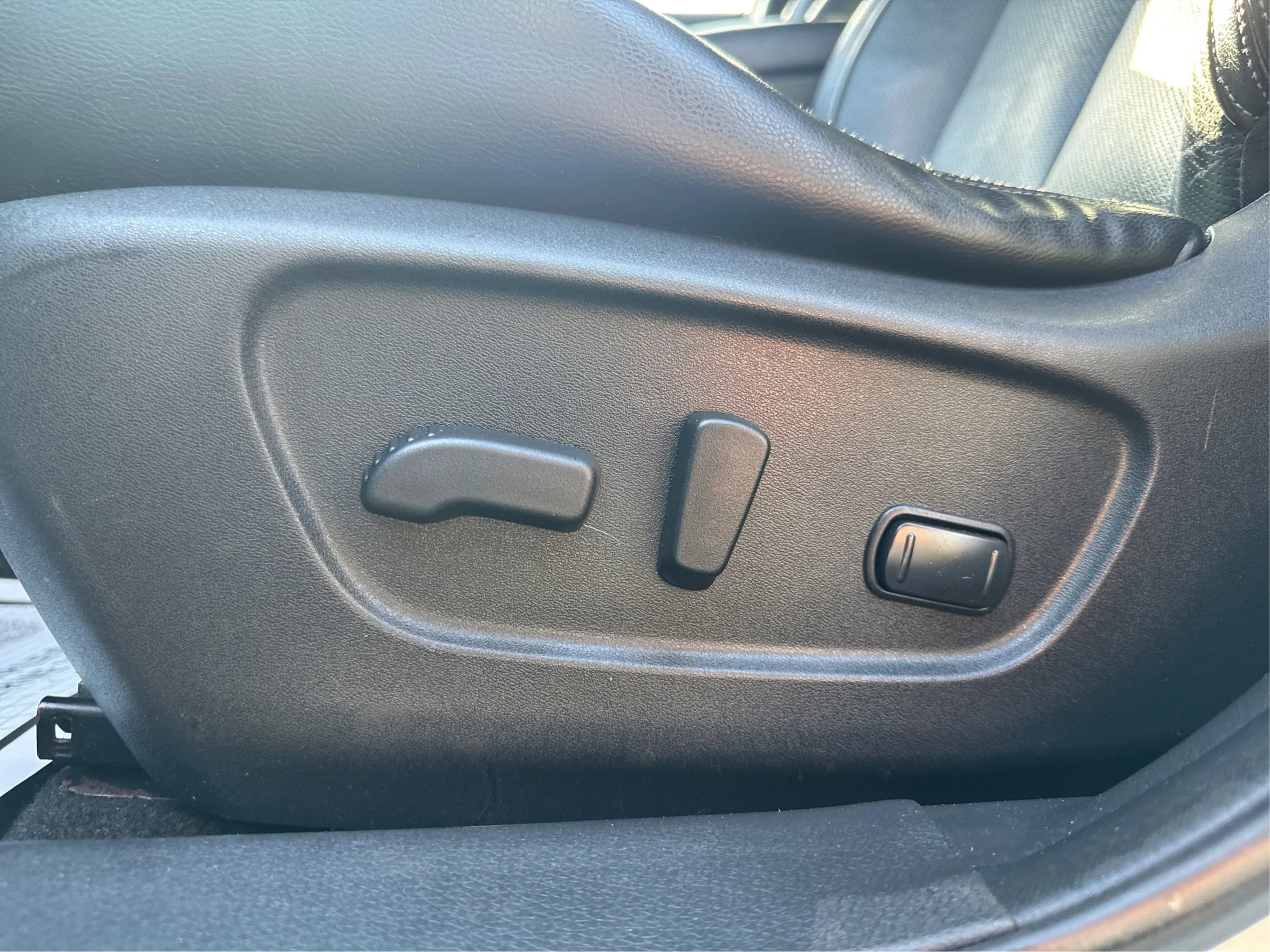 Used 2017 Nissan Rogue Sport SL AWD/4WD image 22