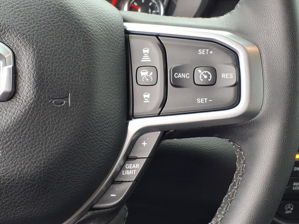Used 2025 RAM 1500 Big Horn AWD/4WD image 9