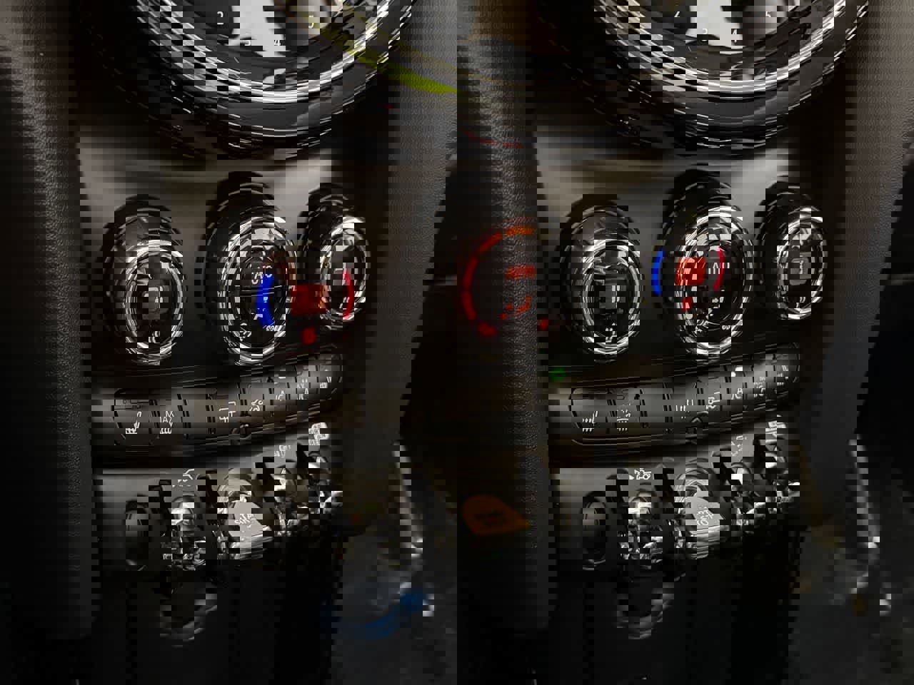 Certified 2024 MINI Cooper SE image 21