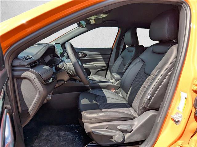 New 2026 Jeep Compass Latitude image 3