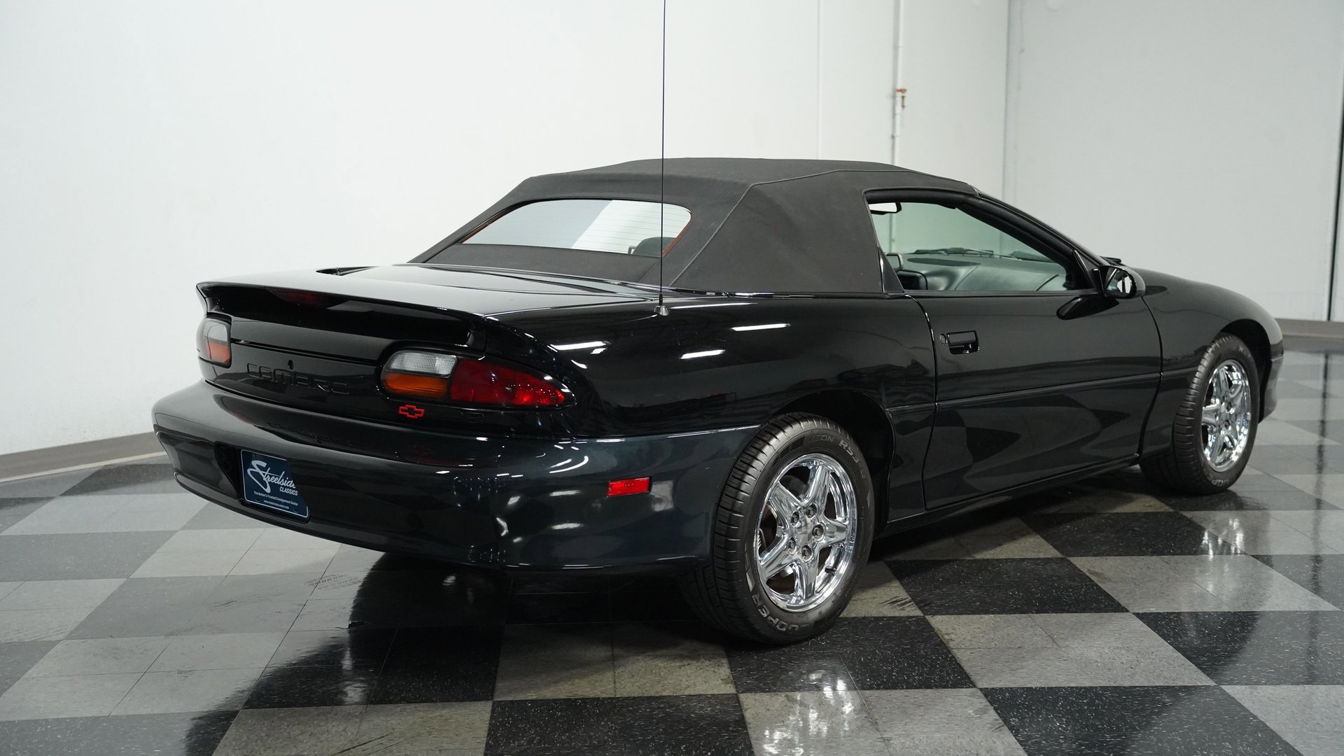 Used 1997 Chevrolet Camaro Z28 w/ Preferred Equipment Group 2 image 11