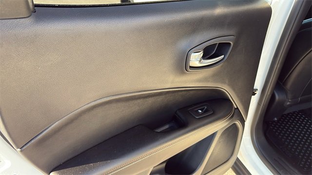 Used 2020 Jeep Compass Latitude w/ Cold Weather Group image 22