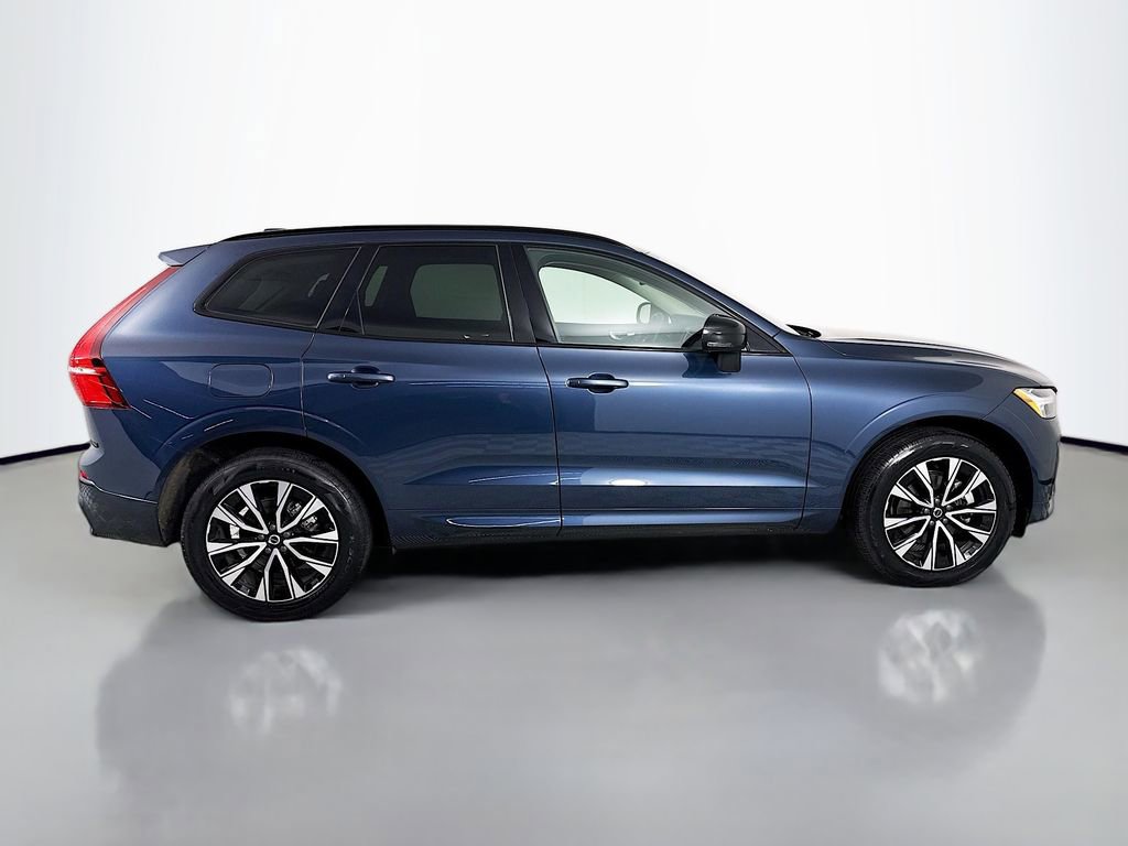 Used 2025 Volvo XC60 B5 Core AWD/4WD image 8