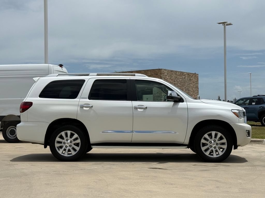 Used 2018 Toyota Sequoia Platinum RWD image 5