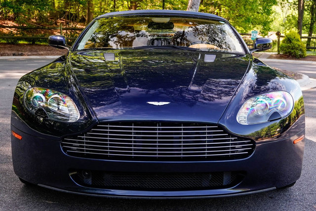 Used 2008 Aston Martin V8 Vantage Roadster RWD image 18