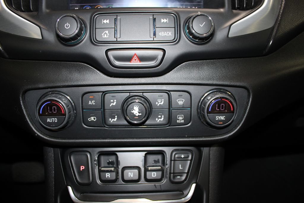 Used 2019 GMC Terrain SLT AWD/4WD image 29