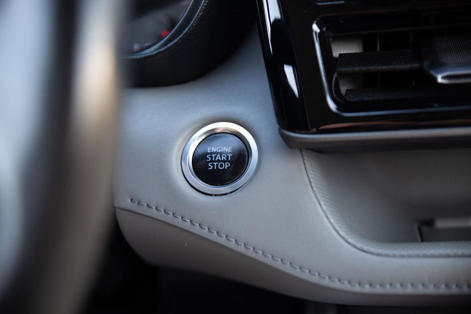 Used 2020 Toyota Highlander LE image 13