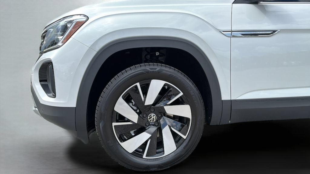 New 2026 Volkswagen Atlas Cross Sport SE FWD image 34