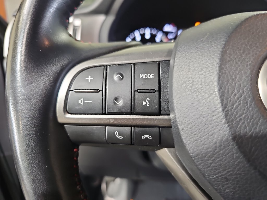 Used 2023 Lexus GX 460 Premium w/ Premium Package AWD/4WD image 16